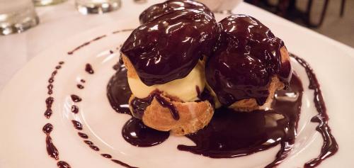 Profiteroles au chocolat